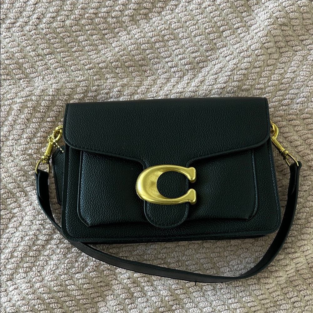 Black shoulder bag
